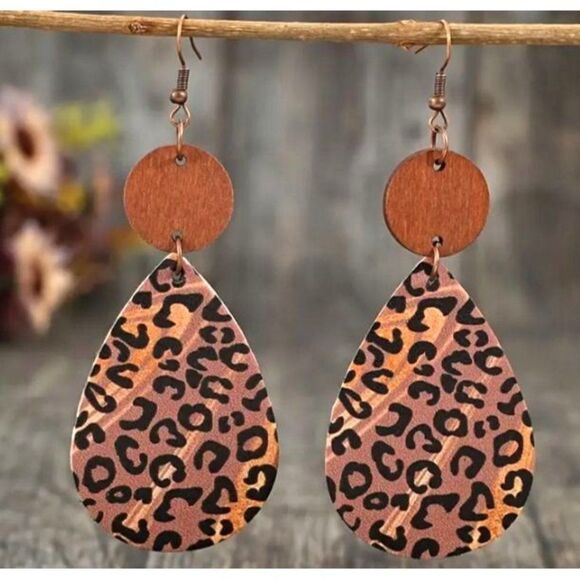 Droplet Leopard Dangle‎ Earrings New - Picture 1 of 1